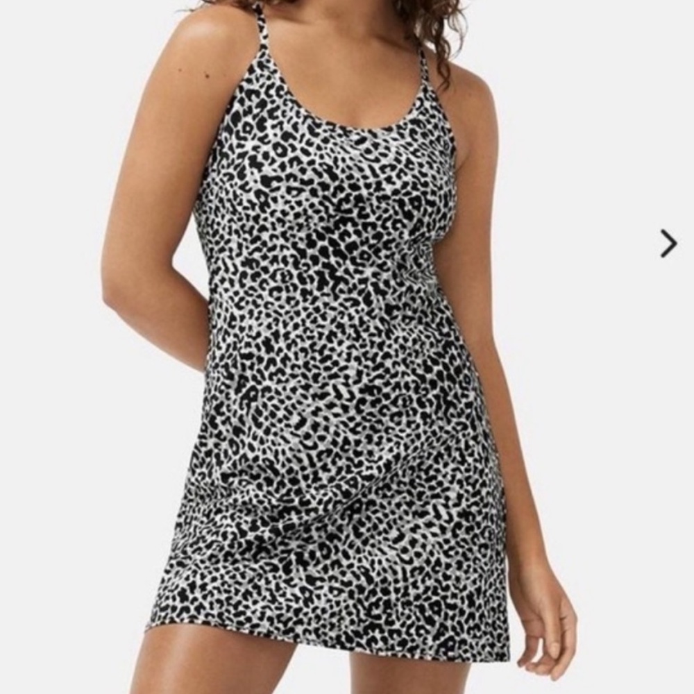 Outdoor Voices Snow Leopard Exercise Dress Size M